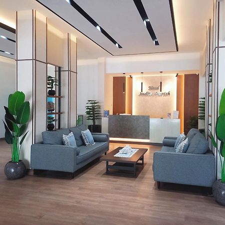 Andita Syariah Hotel سورابايا المظهر الخارجي الصورة