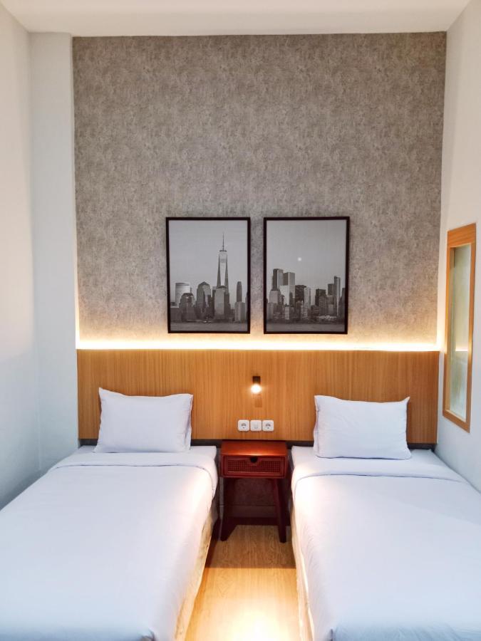 Andita Syariah Hotel سورابايا المظهر الخارجي الصورة