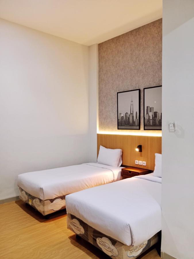 Andita Syariah Hotel سورابايا المظهر الخارجي الصورة