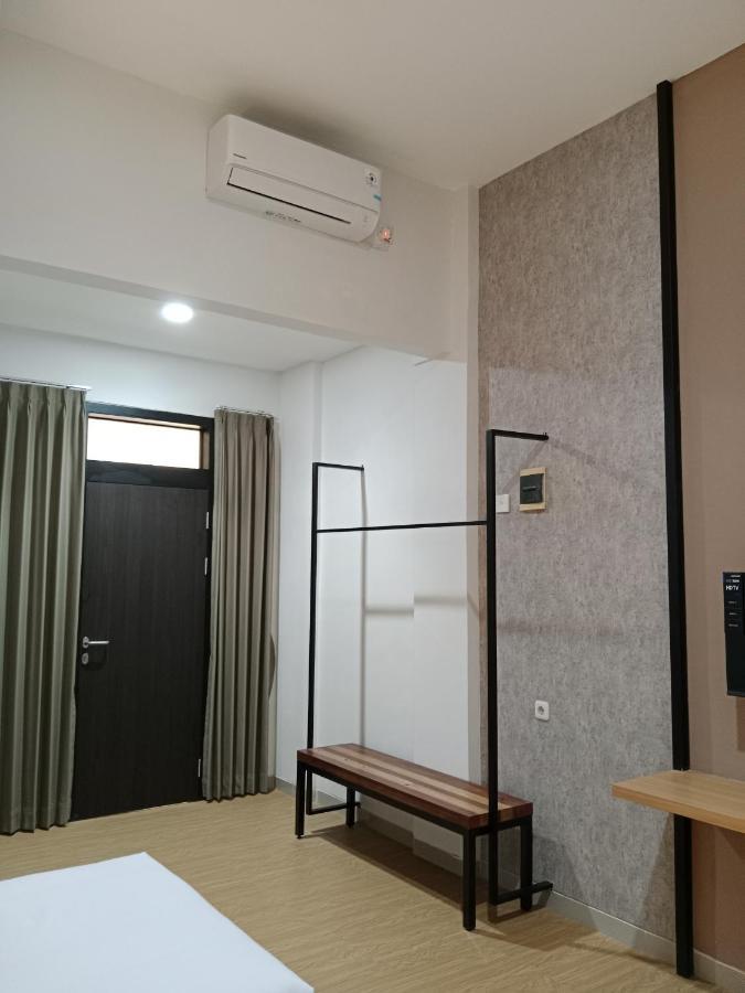 Andita Syariah Hotel سورابايا المظهر الخارجي الصورة
