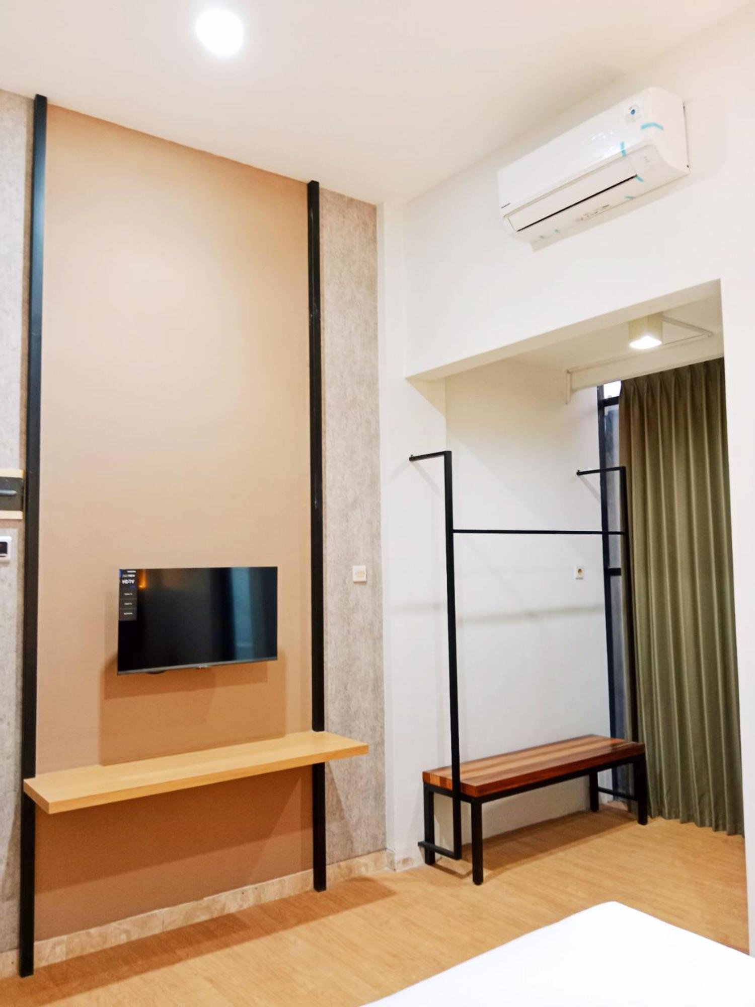 Andita Syariah Hotel سورابايا المظهر الخارجي الصورة