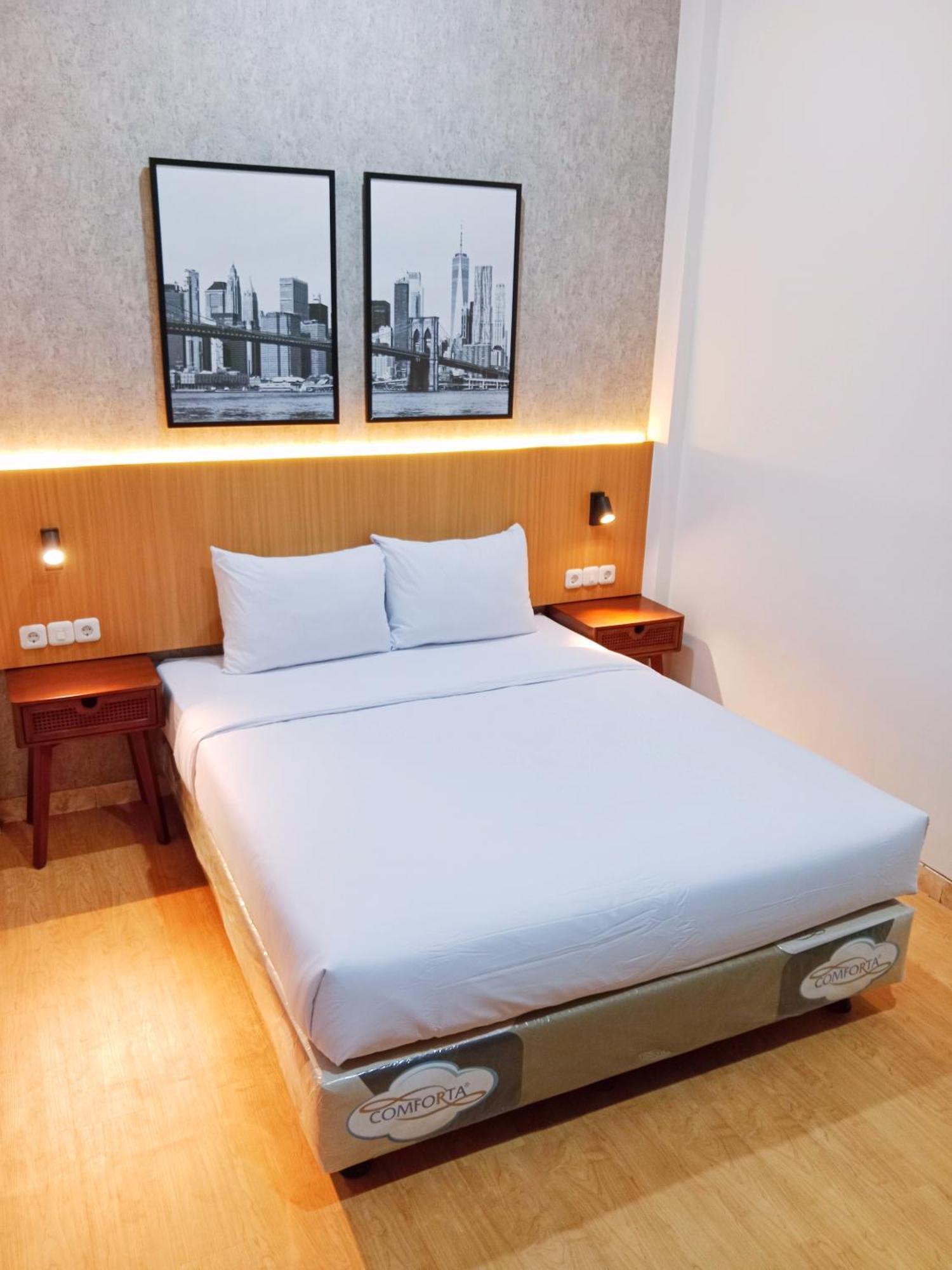 Andita Syariah Hotel سورابايا المظهر الخارجي الصورة